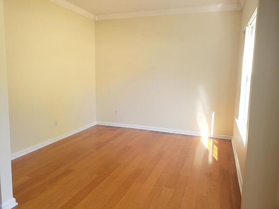 4th image of 10015 Lauren Hall Ct