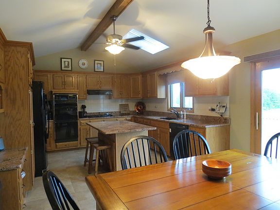 4th image of 12102 Longmeadow Ln