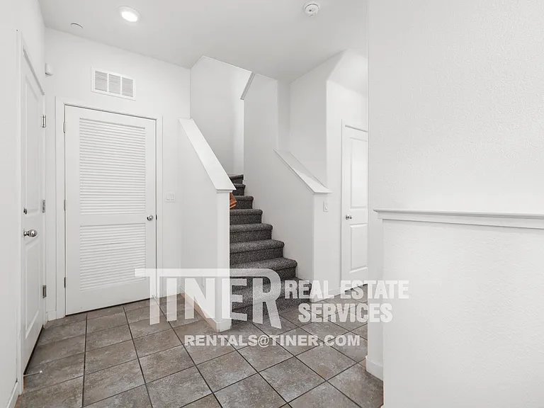 4152 Rotor Ln — Photo 27