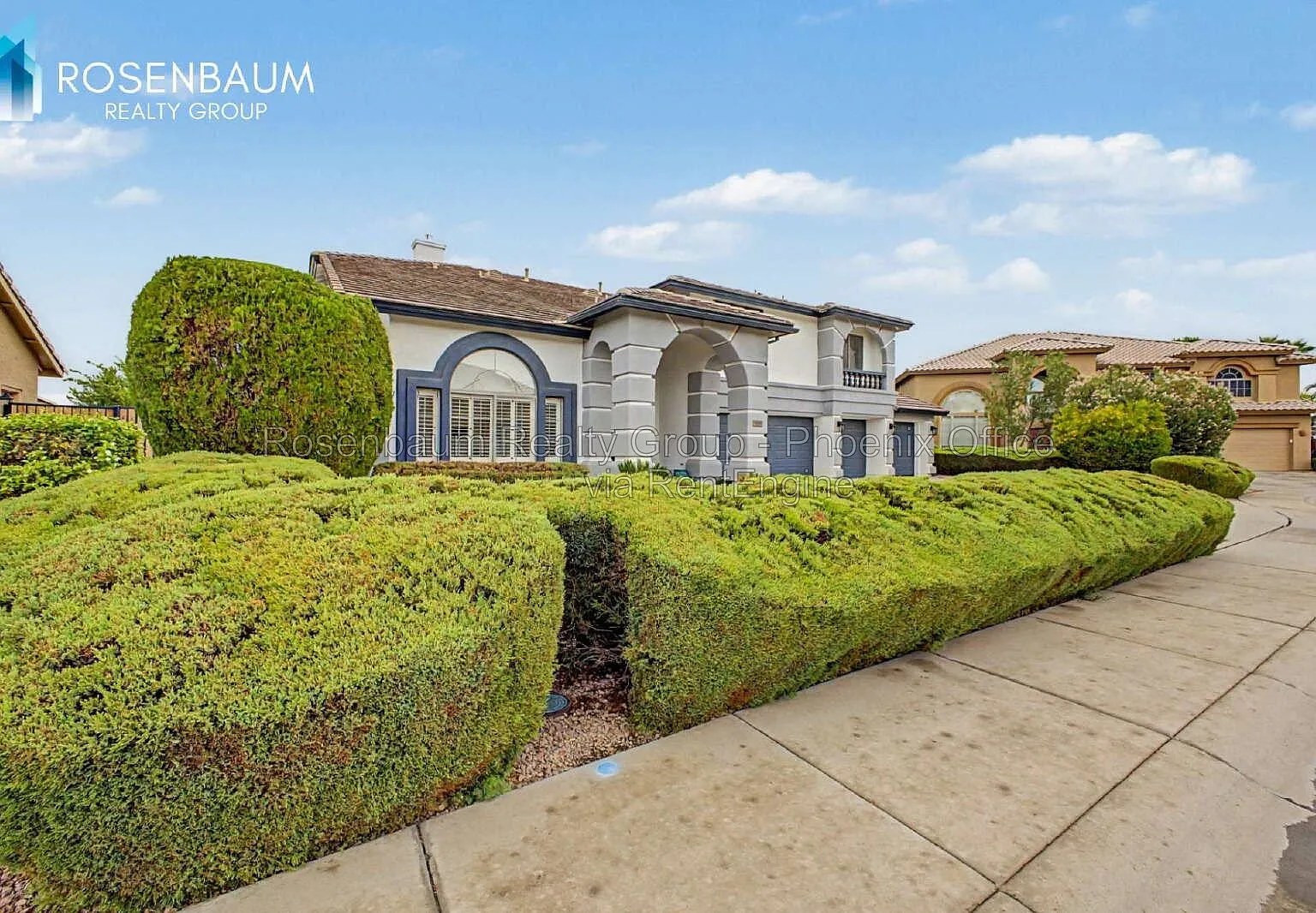 5 bed, 4.5 bath, 4461 sqft, $4,500 — Photo 2