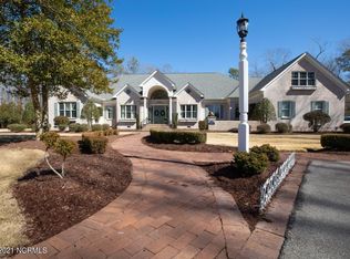 982 White Horse Dr, Greenville, NC 27834