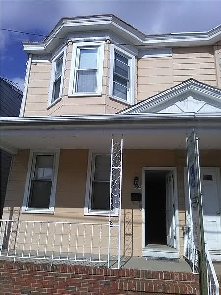 1st image of 323 Cumberland St