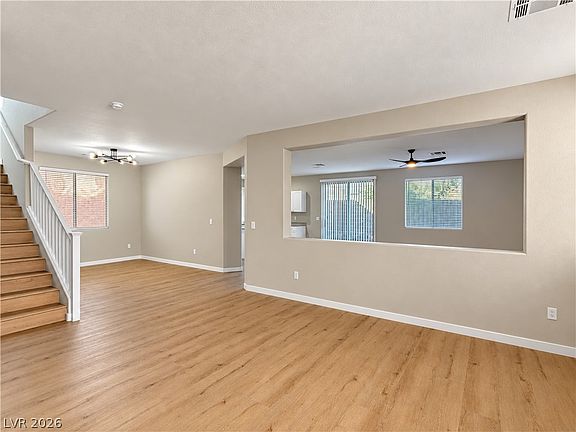 5th image of 6811 Rose Mallow St