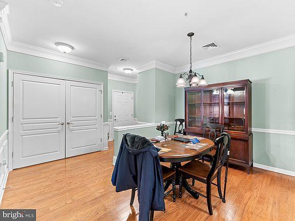 4th image of 522 Creekside Dr
