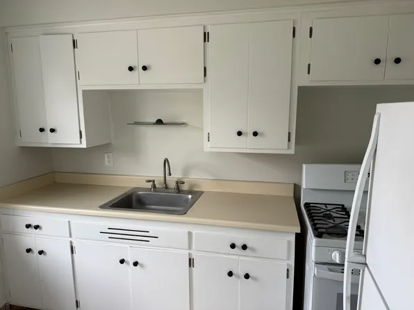 4204 N Olsen Ave #6, Milwaukee, WI 53211