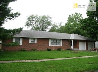 630 S Locust St, Gardner, KS 66030
