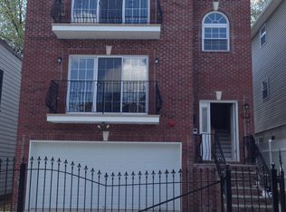 24 Poinier St, Newark, NJ 07114