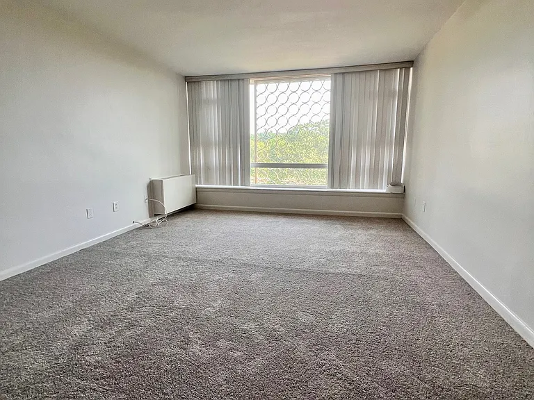 20 Hammond Pond Pkwy #607 — Photo 14