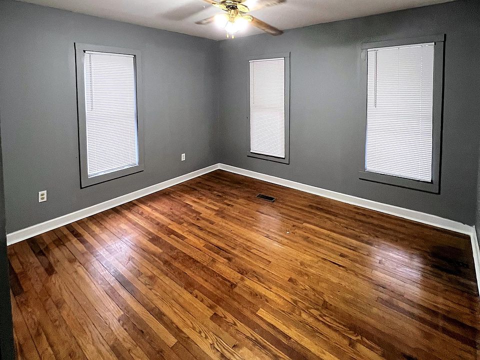 1st image of 7 Amsbry St #2