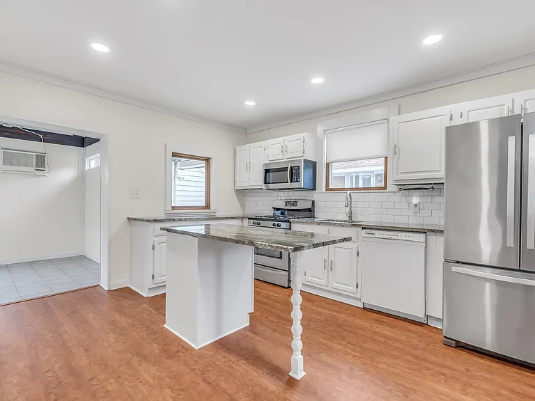 88 McKinley Ave #1 — Photo 4