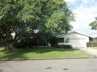 3948 14th Way NE, Saint Petersburg, FL 33703
