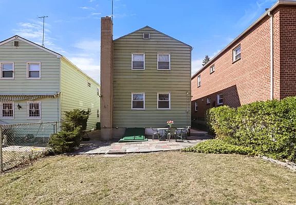 5th image of 5908 Spencer Ave