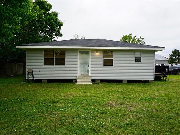 2nd image of 2300 Stingray Dr