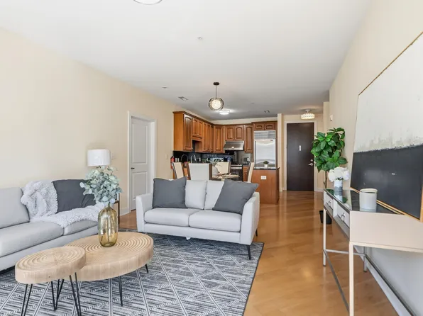 20 Avenue At Port Imperial image 15 of 45