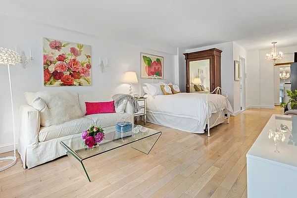 Rented by Corcoran | media 2