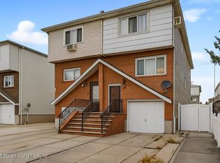 429 Travis Ave, Staten Island, NY