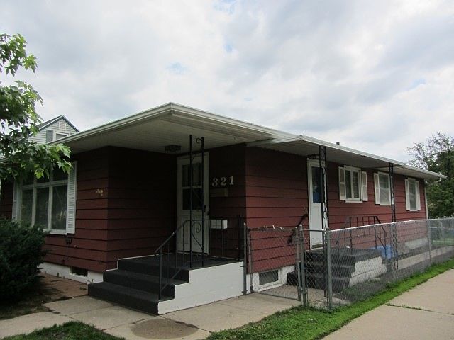 2nd image of 321 N Washington Ave