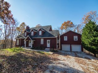 16 Paradise Ln, Ona, WV 25545