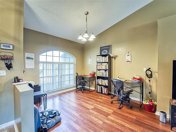 4th image of 12219 Shady Forest Dr