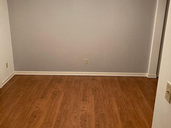 4th image of 810 N McKinley Ave #1