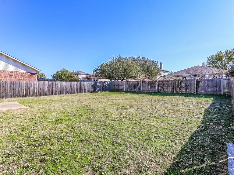 521 Merton Ct — Photo 15