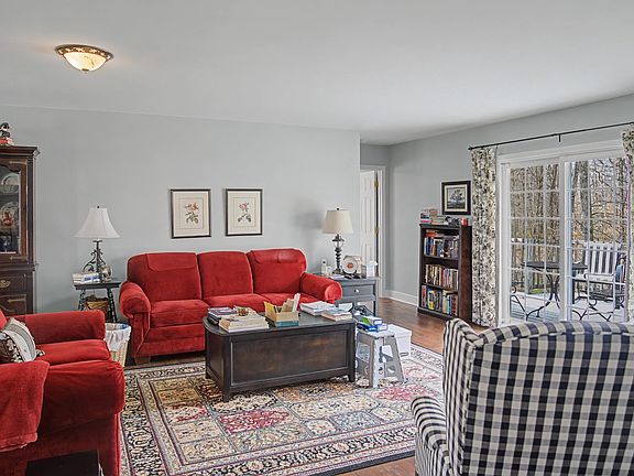 4th image of 3718 Oak Grove Rd