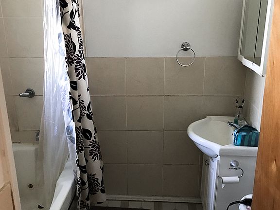 5th image of 2940 W Augusta Blvd #2942-2