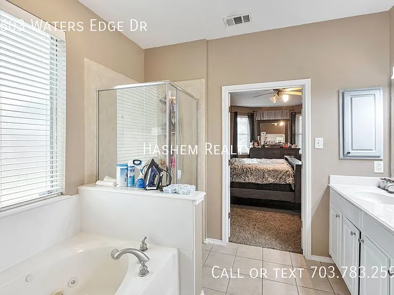 1603 Waters Edge Dr — Photo 16
