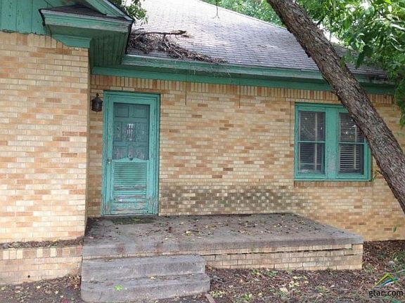 3rd image of 609 N Glenwood Blvd