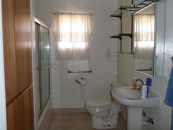 3rd image of 41 S Eagar St