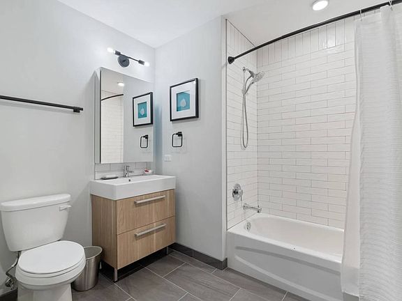 3rd image of 29 S Lasalle St #5603547