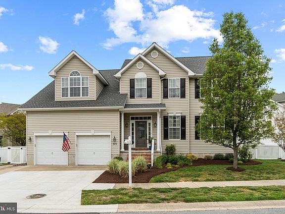 2nd image of 515 Caspian Dr