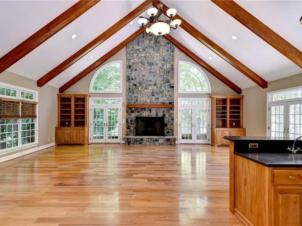 7 Bayberry Ln, Williamsburg, VA 23185