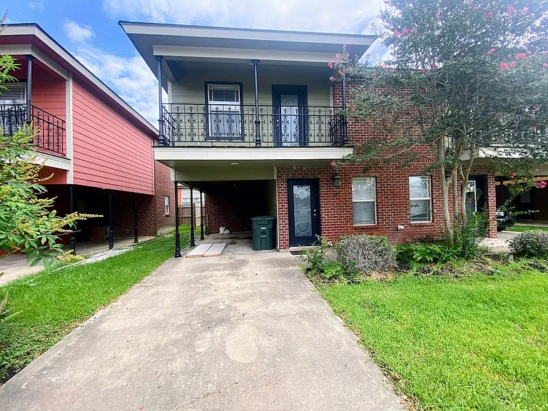 357 E Sale Rd — Photo 24