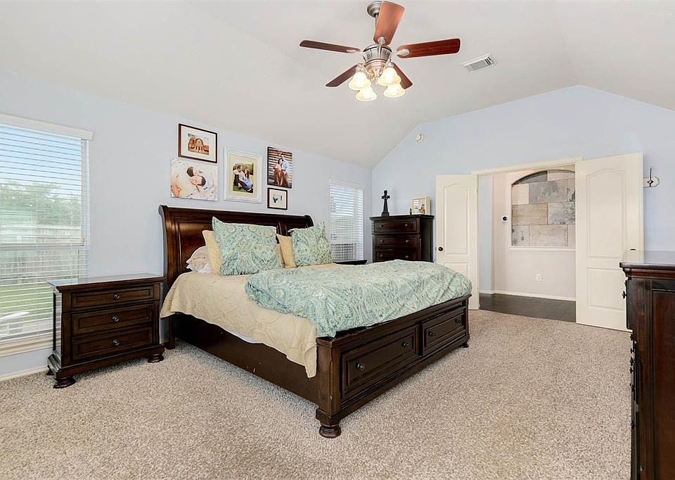 1st image of 5919 Way Fair Dr