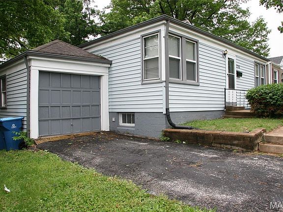 3rd image of 7716 Brocton Ct