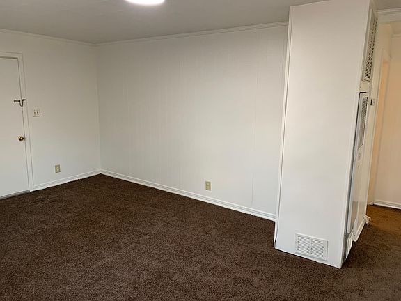 2nd image of 1003 Sykes Ave