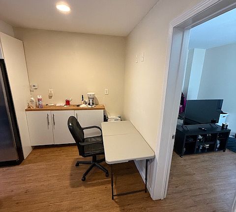 5th image of 66 Borinquen St #1R