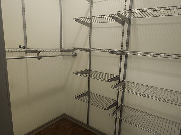 4th image of 4955 S Calumet Ave #3