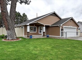 558 E Longfellow Ave, Spokane, WA 99207