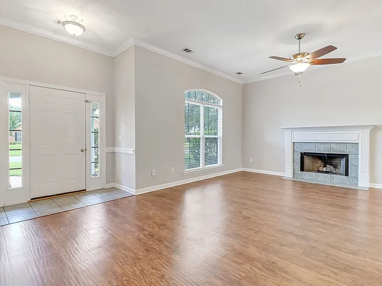 127 Williams Ave — Photo 17