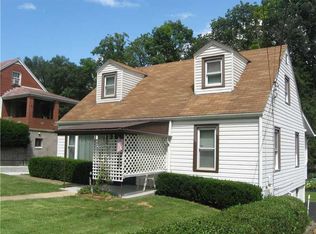 6219 Pleasant St, South Park, PA