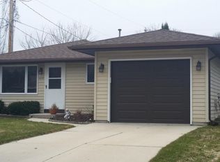 3215 N 12th St, Sheboygan Fls, WI 53083