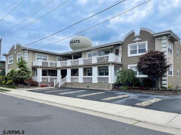 9200 Monmouth Ave APT D