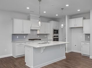 121 Fairwinds Dr, Lillington, NC 27546