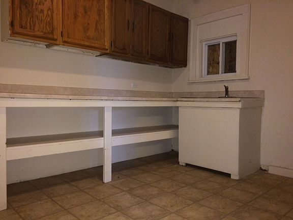 5th image of 1215 Lincoln St