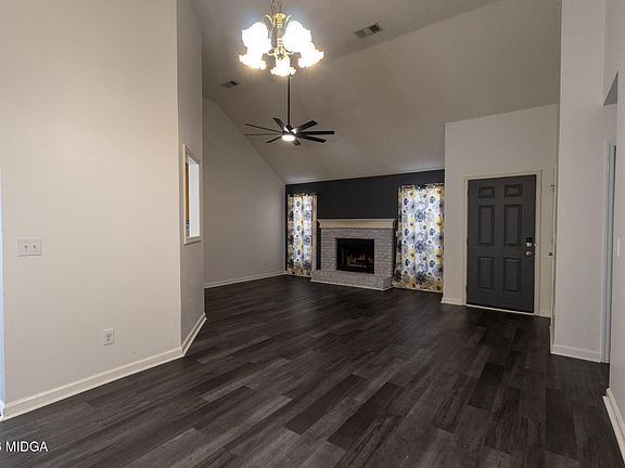 5th image of 103 Quail Hollow Dr