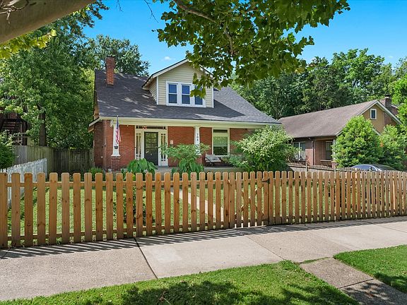 4th image of 708 Shelby Ave