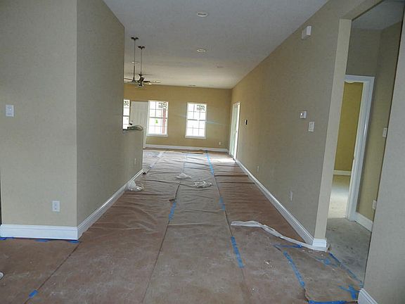 3rd image of 1213 Niagara St