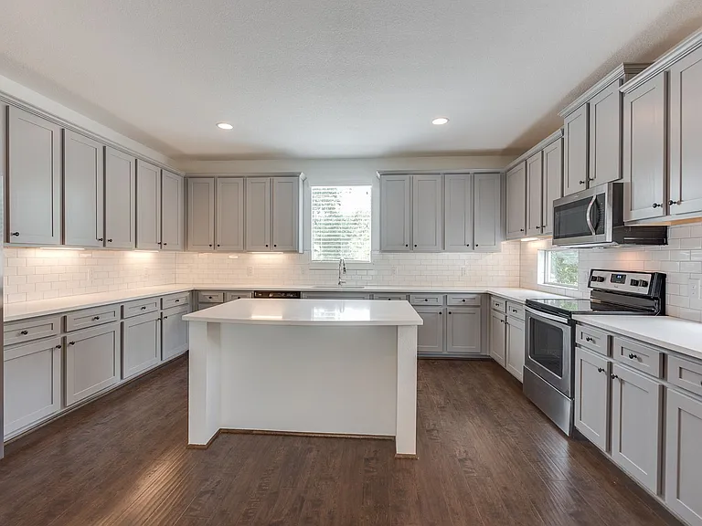 2702 Forest Park Blvd — Photo 30